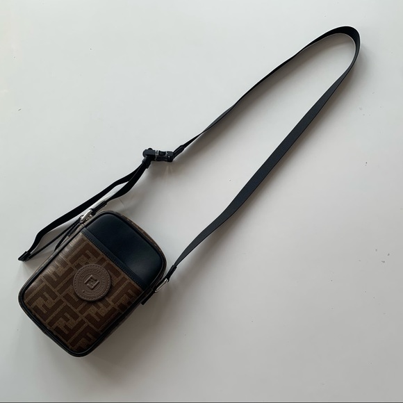 Fendi FF Crossbody Camera Bag - Picture 4 of 13